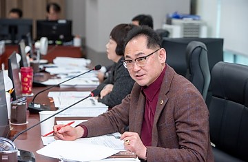 경기도의회 보건복지위원회 김완규 의원(고양시) 감사패 전달